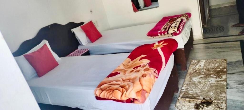 Backpackers Karma Home Stay Κχατζουράχο Εξωτερικό φωτογραφία